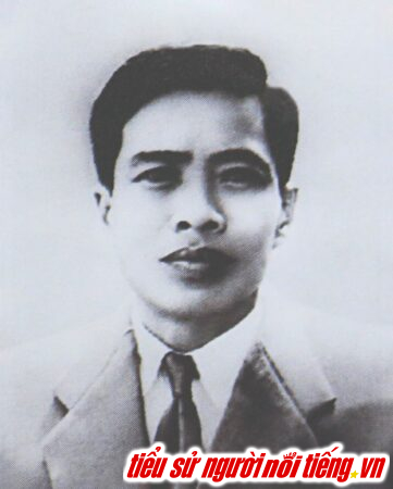 Phạm Hùng là một nhà lãnh đạo tiên phong trong việc chống lại các hiện tượng tiêu cực và lạc hậu trong Đảng
