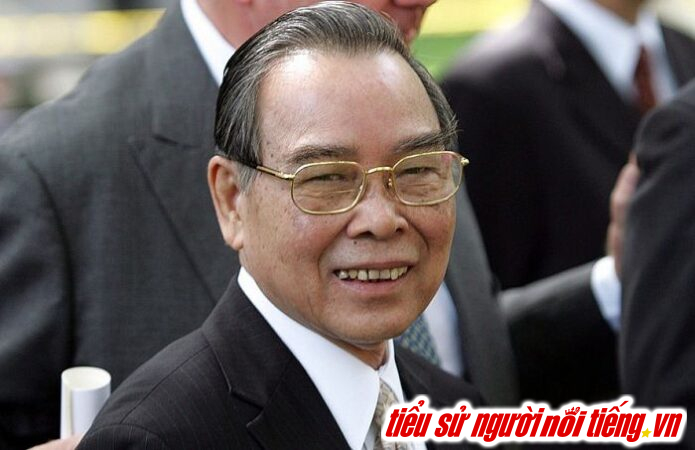 Phan Văn Khải là cố Thủ tướng Việt Nam từ năm 1997 đến năm 2006