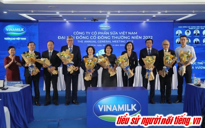 Vinamilk là thương hiệu danh tiếng trong ngành sữa, mang sứ mệnh đưa hình ảnh sữa Việt Nam lên tầm cao mới, góp phần xây dựng uy tín và chất lượng cho ngành công nghiệp thực phẩm nước nước.