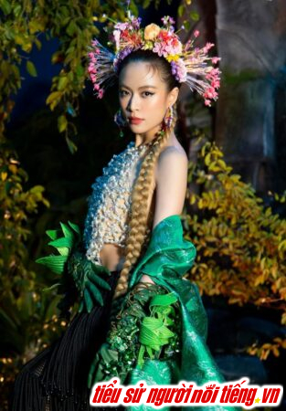 Năm 2016, Hoàng Thùy Linh tham gia chương trình The Remix mùa 2 và trình diễn nhiều ca khúc