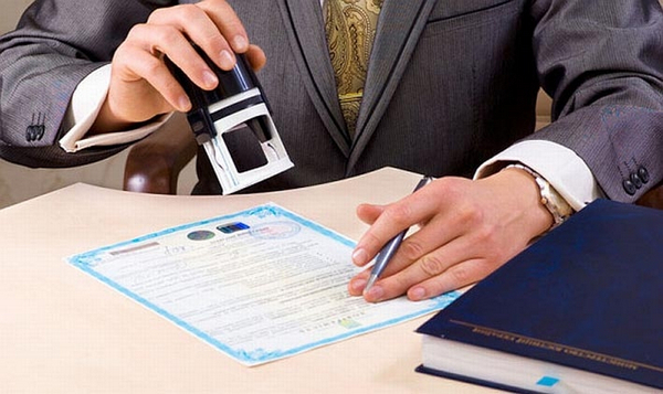 Đội ngũ nhân viên tận tâm và chuyên nghiệp đã giúp tôi giải quyết các thủ tục pháp lý một cách dễ dàng và thuận tiện.
