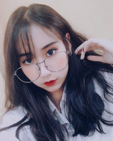 Sự tươi trẻ và ngây thơ được lưu giữ trong từng chi tiết của những bức ảnh xưa của Hoa Tường Vi.