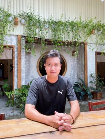 Thầy Tũn dạy Văn không chỉ là người dạy môn học, mà còn là người cống hiến cho sự phát triển tinh thần sáng tạo của học sinh.