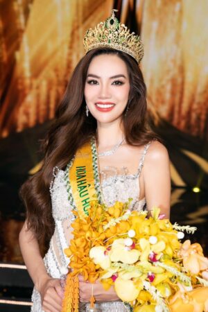 Lê Hoàng Phương tỏa sáng với ngôi vị Hoa hậu Hòa bình Việt Nam 2023.